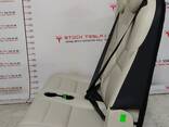 1067381-00-B Sitzplätze in der 3. Reihe PUR CRM Tesla Modell X 3123808-03-A