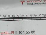 1079607-00-A Abdeckung für TRIPLE Tesla Model X Kamera-Kabelbox 1079607-00-A - photo 2