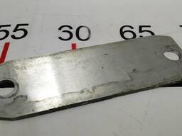 21017659-00-A Tesla Modell S Grundplatte der vorderen Stoßstangenkante (Dichtung) 1017659-