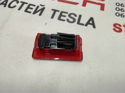 282080-Stecker x512F / 2-poliges Tesla-Modell X 2072447-00-A an der vorderen Hauptverkabel