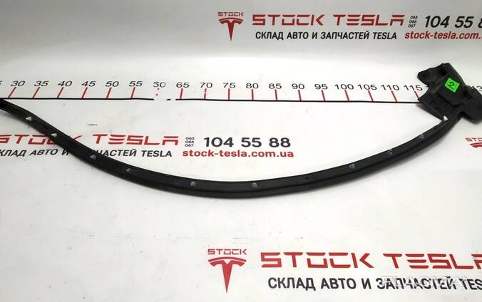 6009596-00-D Hintere rechte untere Türdichtung Tesla Modell S, Modell S REST 6009596-00-D