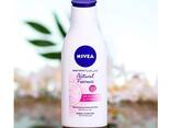NIVEA Nourishing Body Lotion, Almond Oil, Extra Dry Skin, 400ml - фото 6