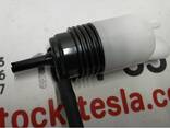 Scheibenwaschbehälterpumpe 3T5235 Tesla Modell X 1056772-00-A - photo 2